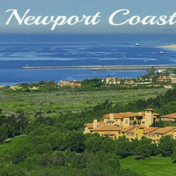 🌹Meet your posher Sheila🔥Top Seller and @Protected77733 - Picture 4 of 7